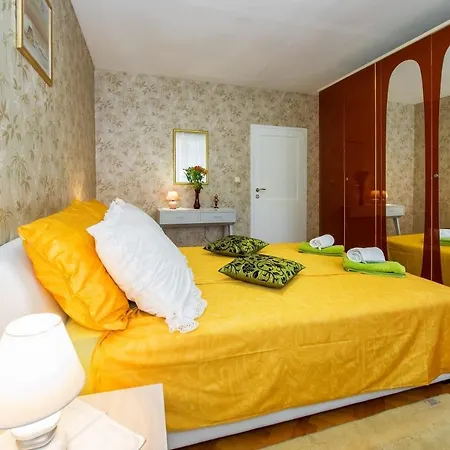 Apartament Luxury Center *