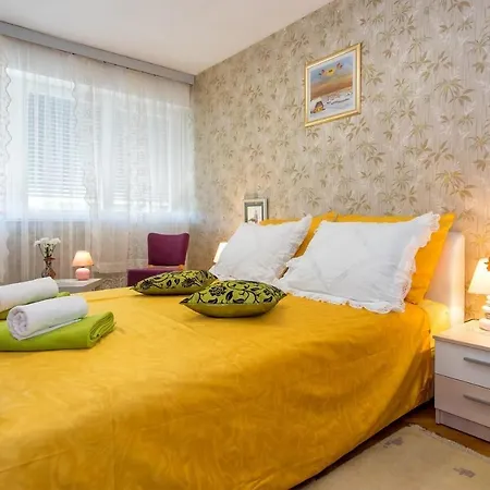 Luxury Center Apartment *